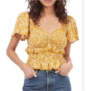Astr mustard yellow daisy peplum top, medium